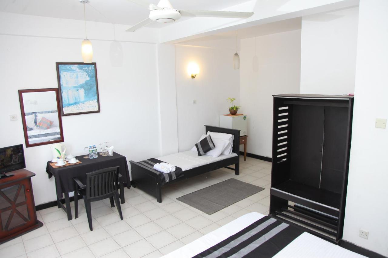 Hotel Nathaliya Katunayaka Dış mekan fotoğraf