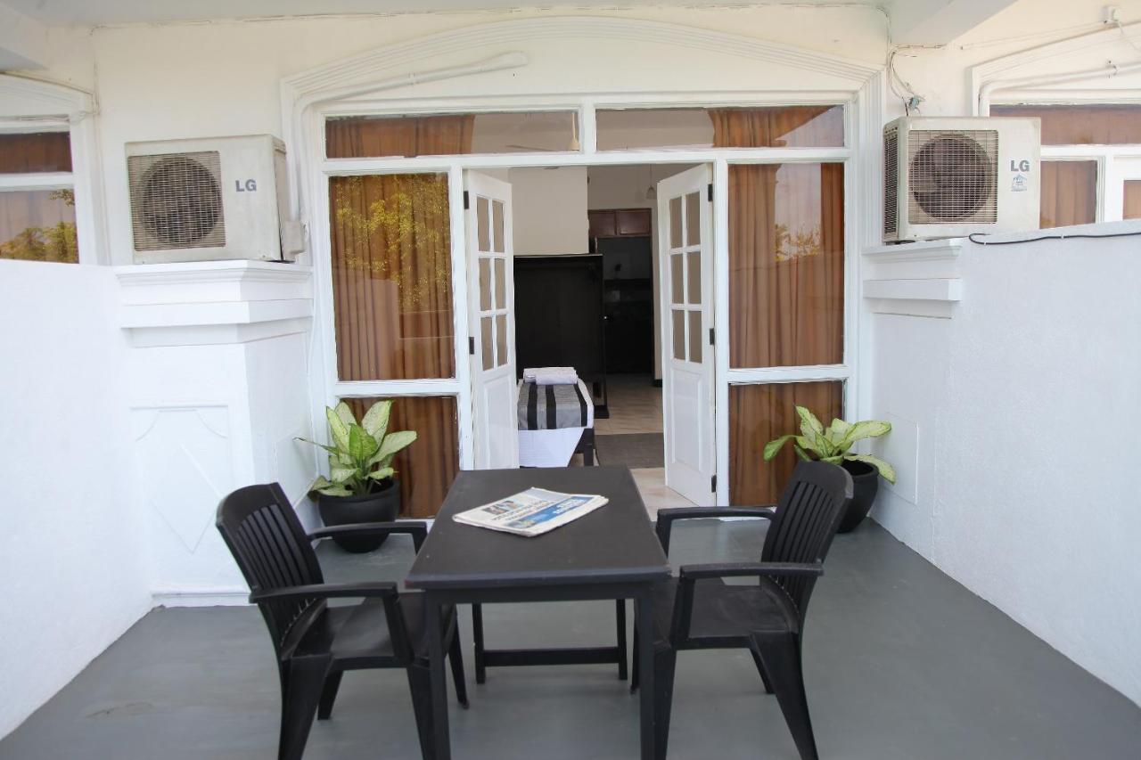 Hotel Nathaliya Katunayaka Dış mekan fotoğraf